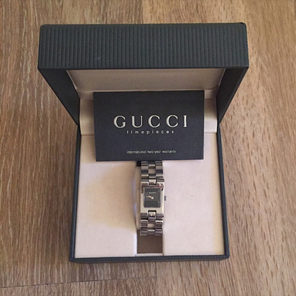 Gucci Accessories - Gucci Women Silver watch Vintage style
